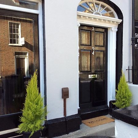 Princes House In The Walled City Londonderry Buitenkant foto